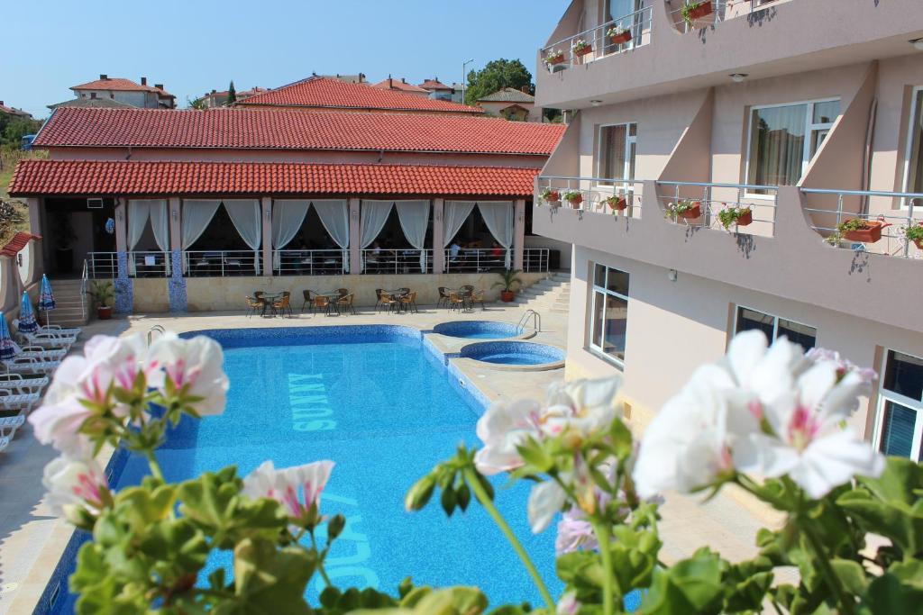 Luxor Complex Ivaylovgrad Exterior photo